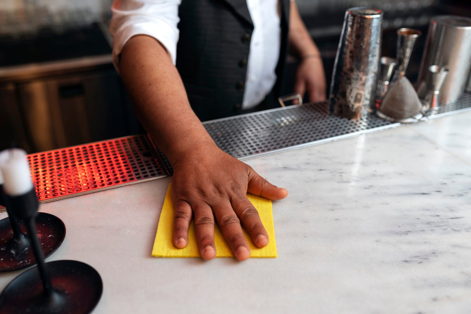 How to Clean Glass Stove Top