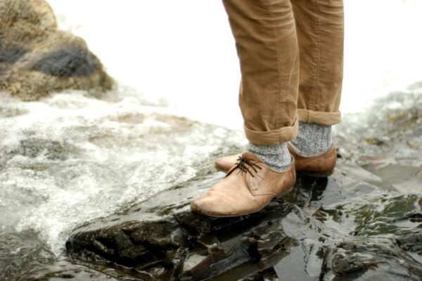 How to clean hiking shoes